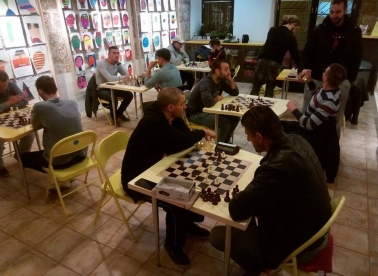 Zaigraj šah na turniru u Zoni