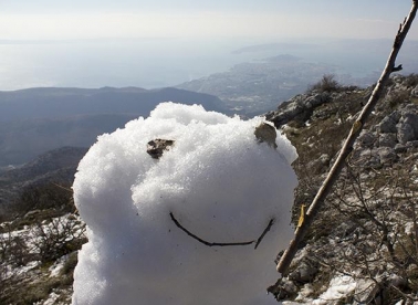 Snješko i 100 žena na vrh Mosora