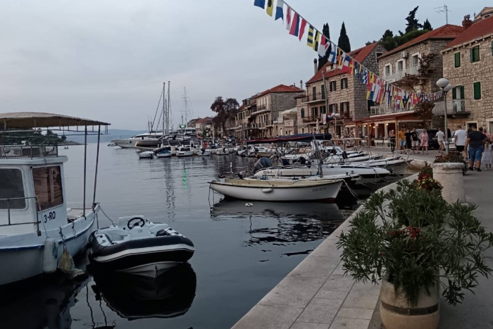 Mladi otočani predložili pet mjera za ostanak na otoku